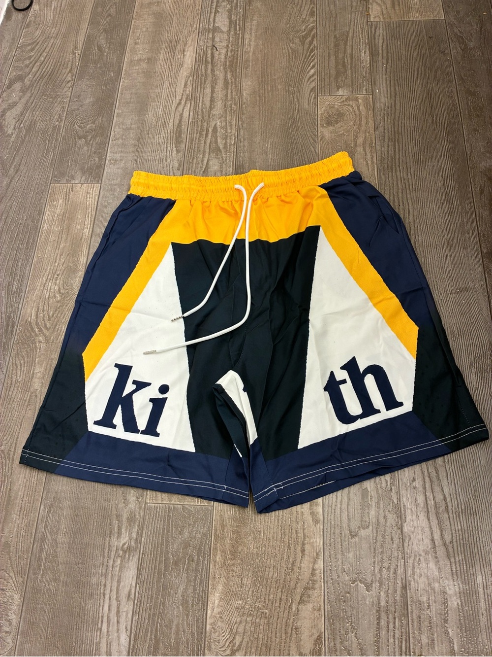 Kith Men’s Athletic Shorts - Navy, Yellow, White MEDIUM